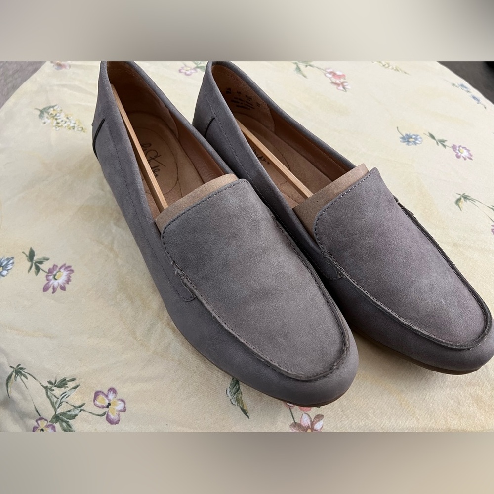 LifeStride Margot Grey Suede Loafer